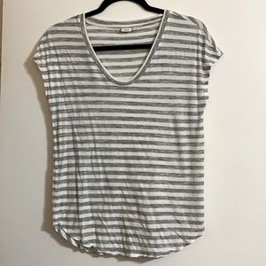 Gap Women’s X-Small Grey/White Striped Loose Fit T-Shirt